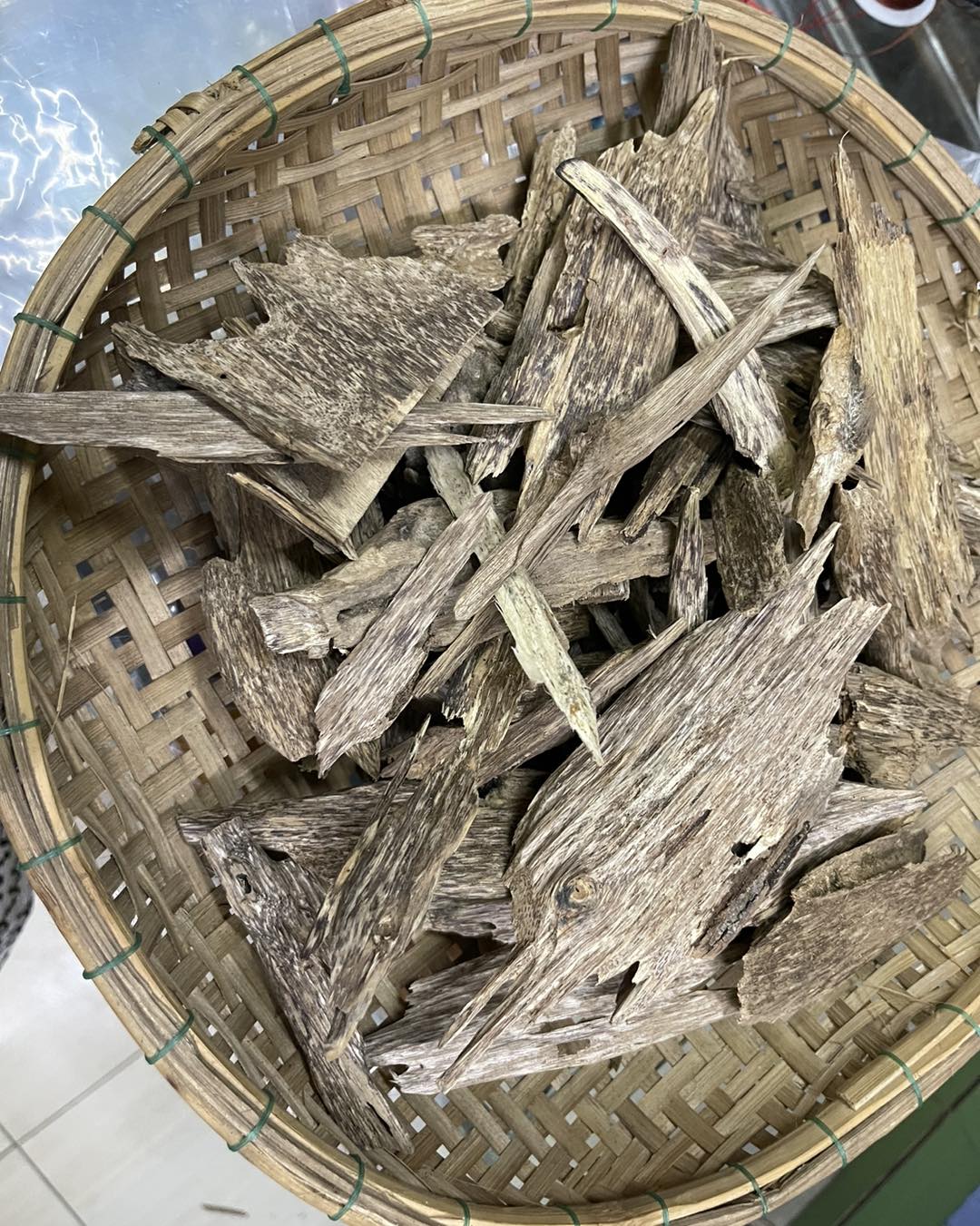 Trầm hương miếng